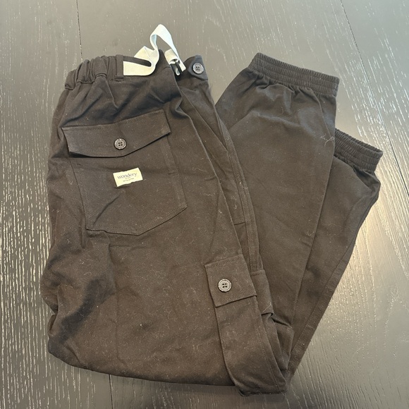 Wondery Black Women’s Climbing Pants - Picture 2 of 2